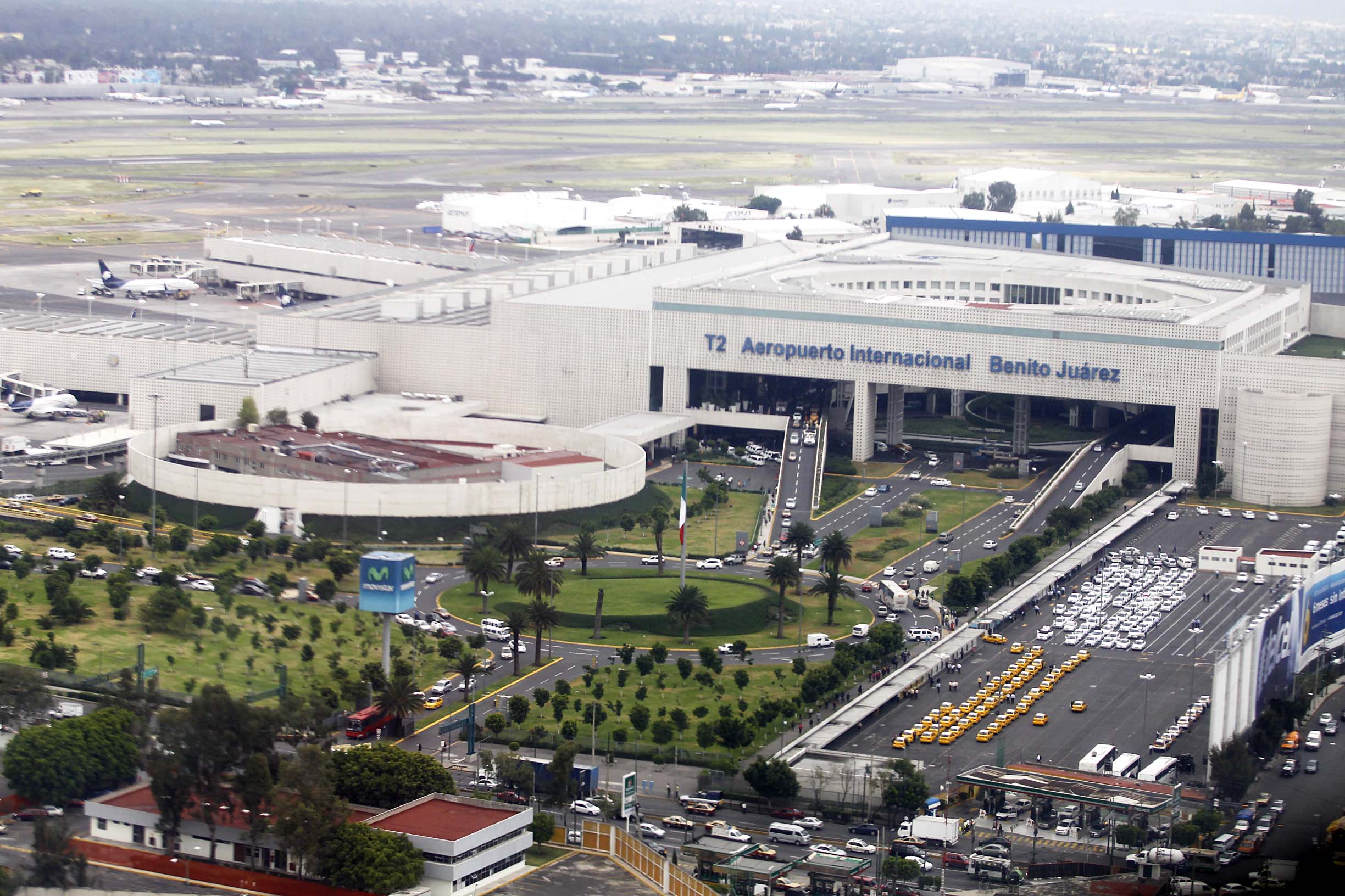 Avanza 27 Reformas A Terminal 2 Del AICM