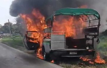 Balean E Incendian Camioneta De Pasajeros En El Istmo