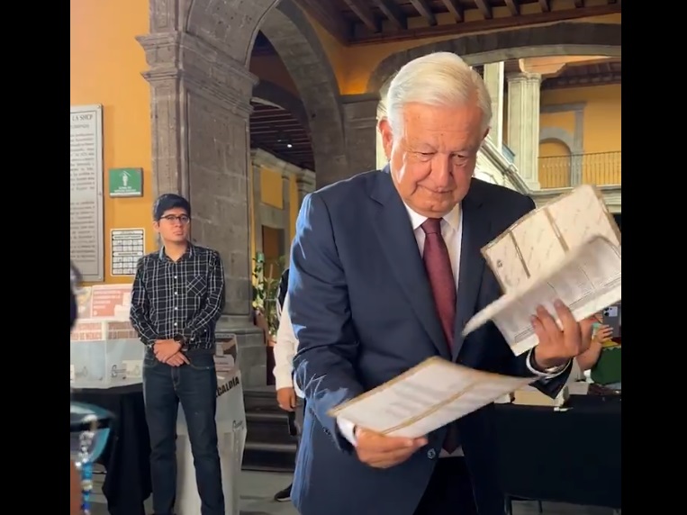 Es El Pueblo El Que Manda AMLO Tras Emitir Su Voto