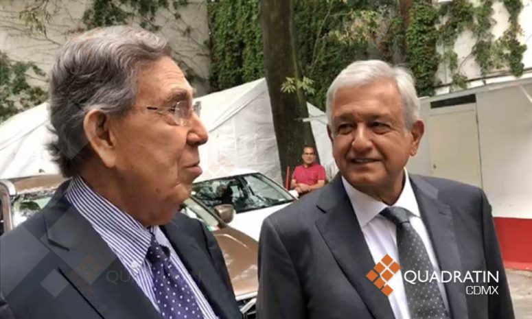 Reconoce AMLO a Cuauhtémoc Cárdenas como precursor de democracia