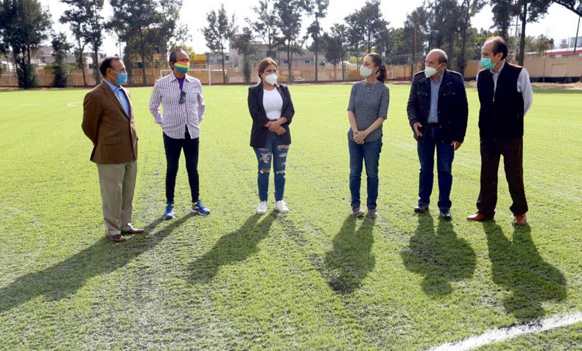 Visita Sheinbaum renovación del deportivo Leandro Valle en Iztacalco