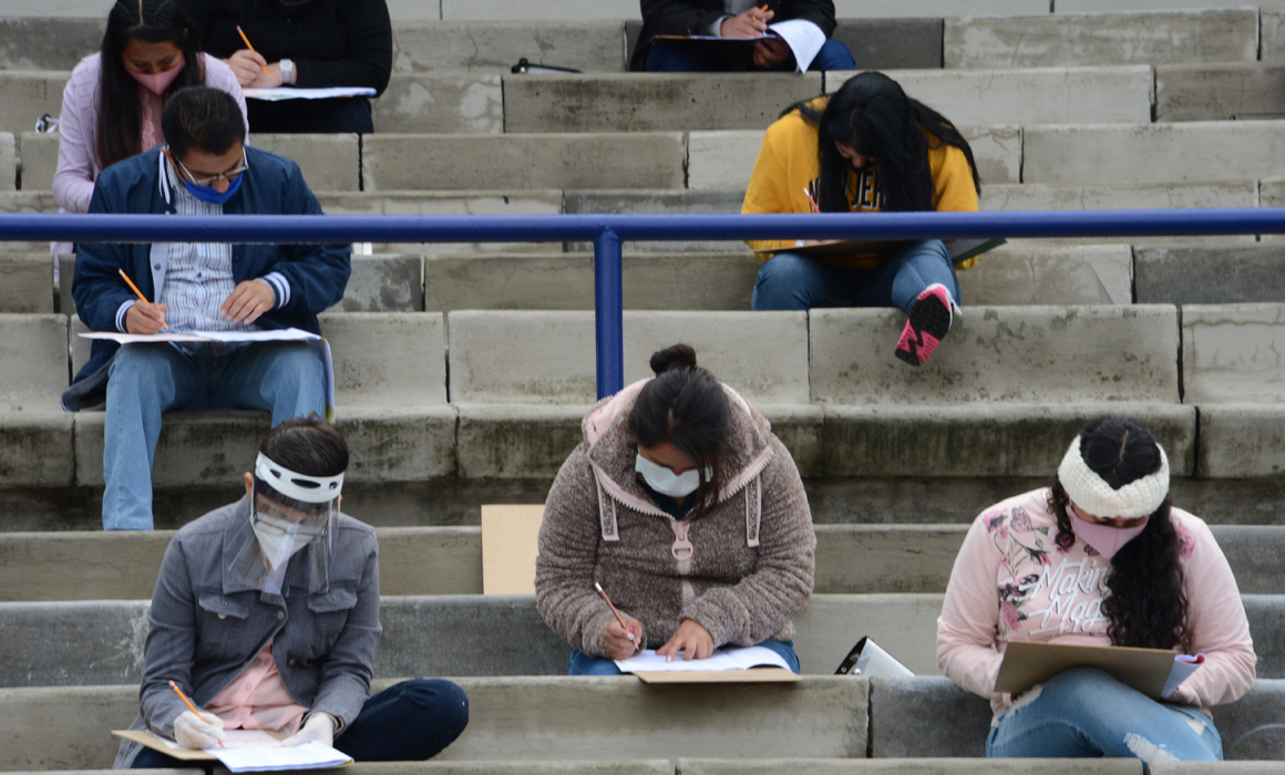 Regresan a clases 370 mil estudiantes en la UNAM