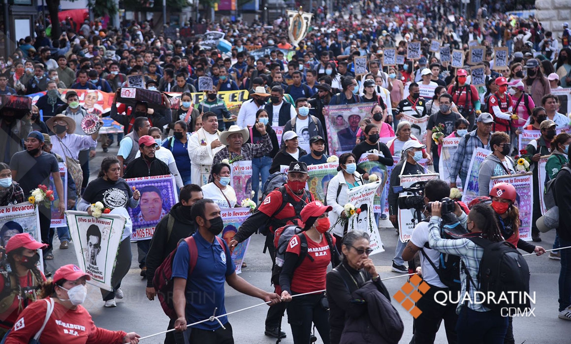 Inicia Marcha Por 8 Años Sin Los 43 De Ayotzinapa