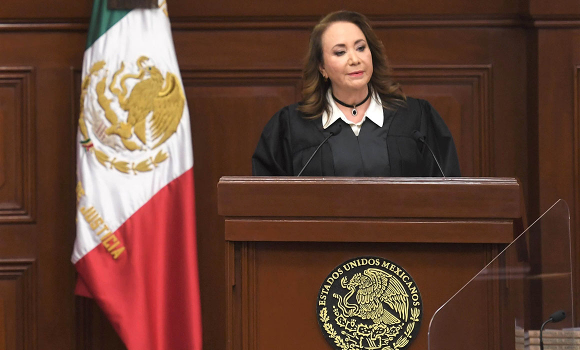 Desecha Tribunal Amparo De Yasm N Esquivel Unam Puede Resolver Plagio