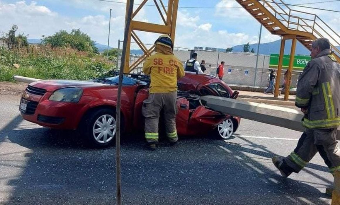 Muere Aplastado Por Poste En Morelia