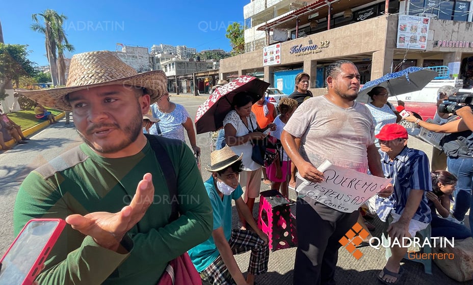 Bloquean la Costera de Acapulco para exigir entrega de despensas ...