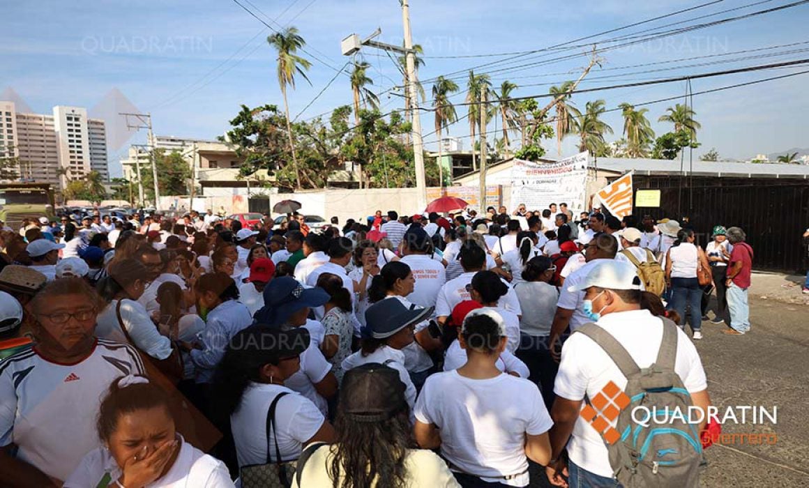 Acapulco: paran maestros del SNTE y protestan afuera de oficinas de SEG ...