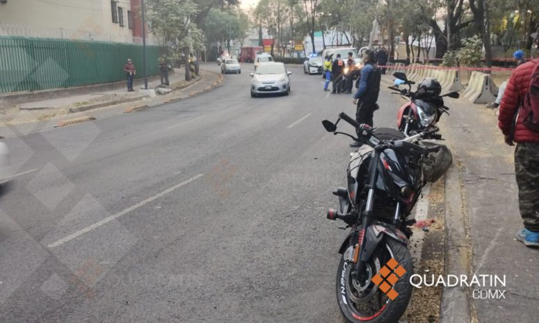 Golpe en cabeza frena vida de motociclista sin casco en Azcapotzalco