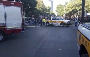 Hombre en scooter muere atropellado frente a Bellas Artes