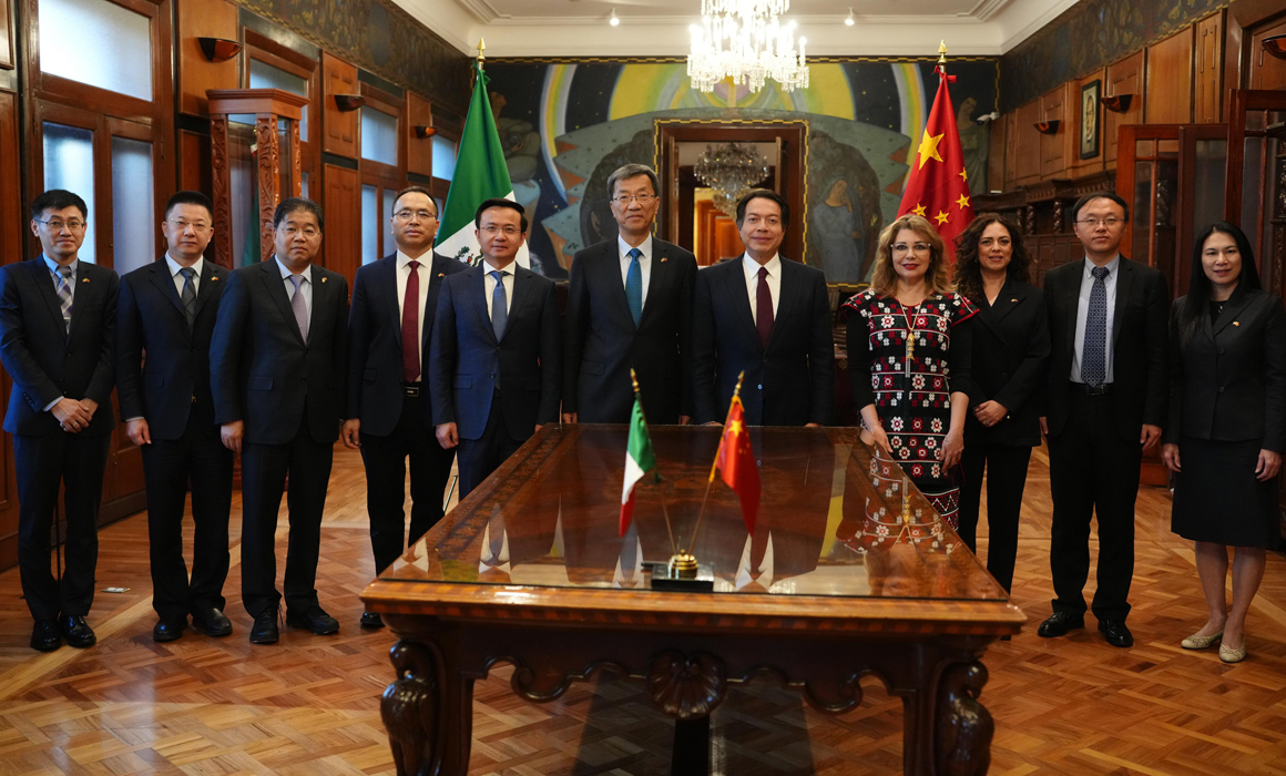 Firman SEP y China acuerdo para educación superior