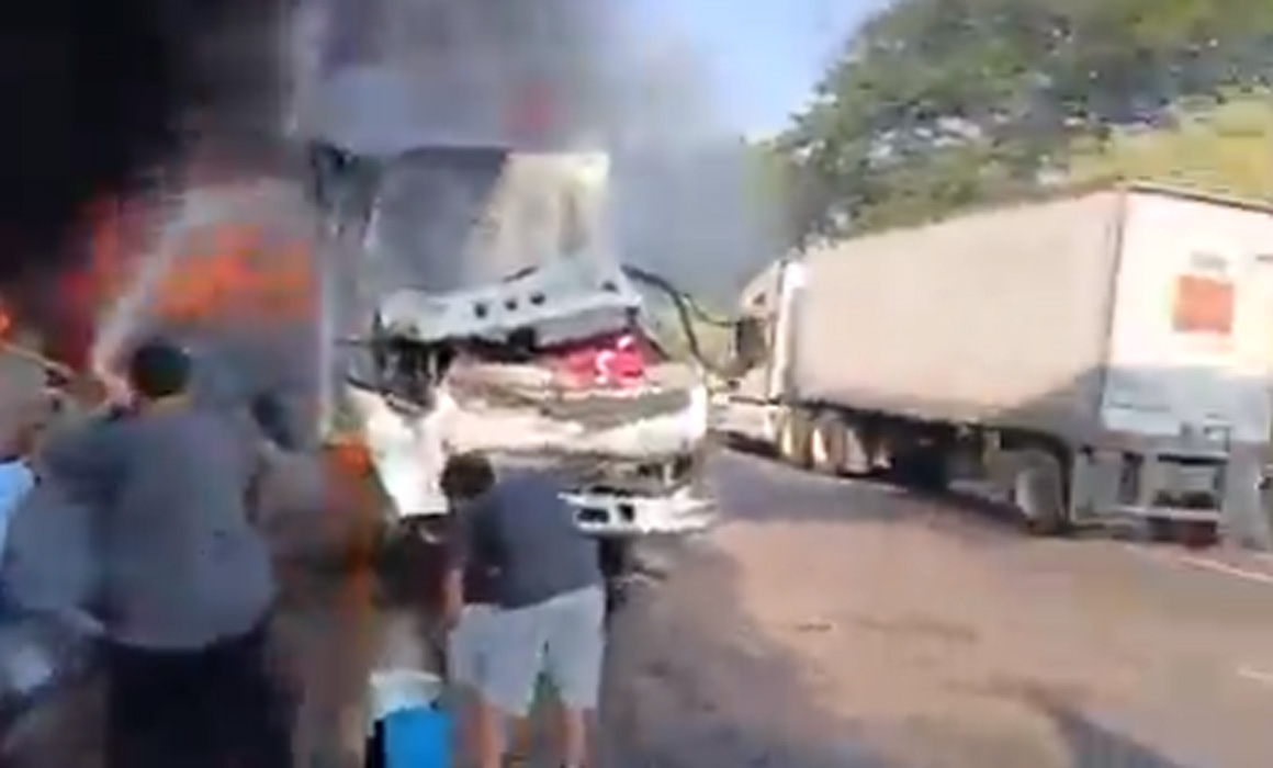 Accidente en la Siglo 21 dejó 4 muertos y 4 heridos - Quadratín México