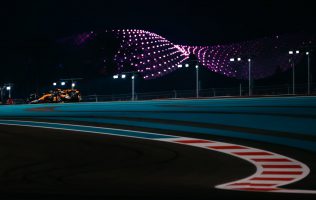 Alcanza McLaren pole y se acerca más a campeonato de constructores