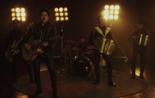 Los Tigres del Norte cierran año con La última y nos vamos
