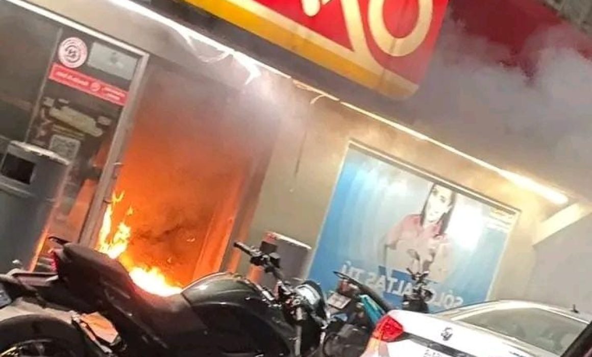 Ataques en Zitácuaro dejan un muerto y 2 tiendas OXXO incendiadas