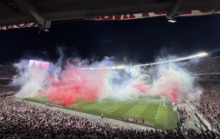 Estadio Monumental al inicio del River Plate-México