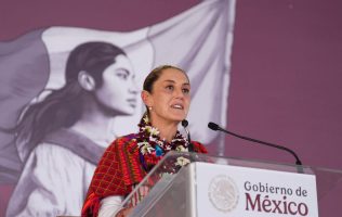 Crea Sheinbaum Comisión Lázaro Cárdenas para mixteca