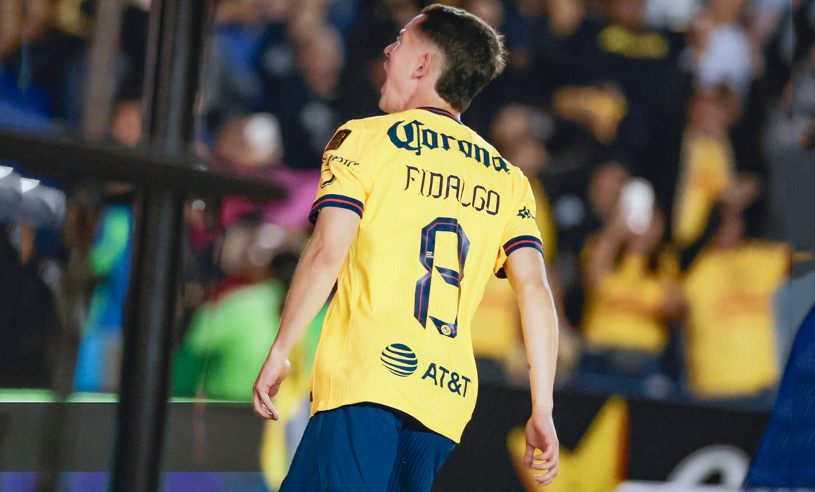 Álvaro Fidalgo celebra gol de América ante Necaxa