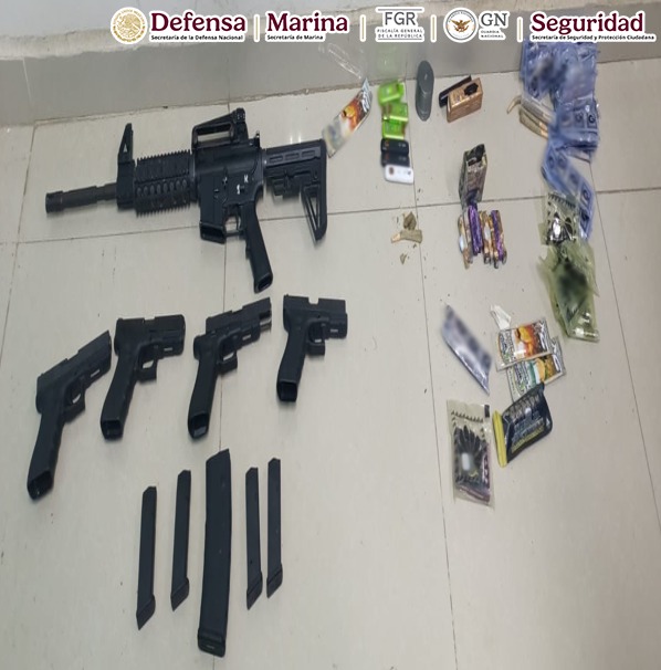 Aseguran a 12 con droga, armas y toma de hidrocarburo en Mazatlán