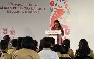 Clara Brugada en presentación de Clases de Lengua Náhuatl en Escuelas Públicas