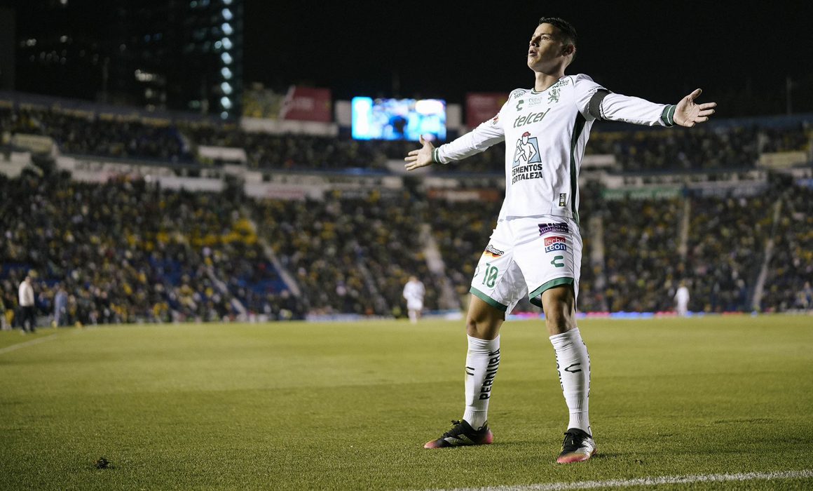 James Rodríguez festeja gol de León ante América