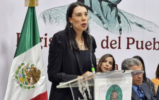 La secretaria de Turismo (Sectur), Josefina Rodríguez Zamora en conferencia de prensa