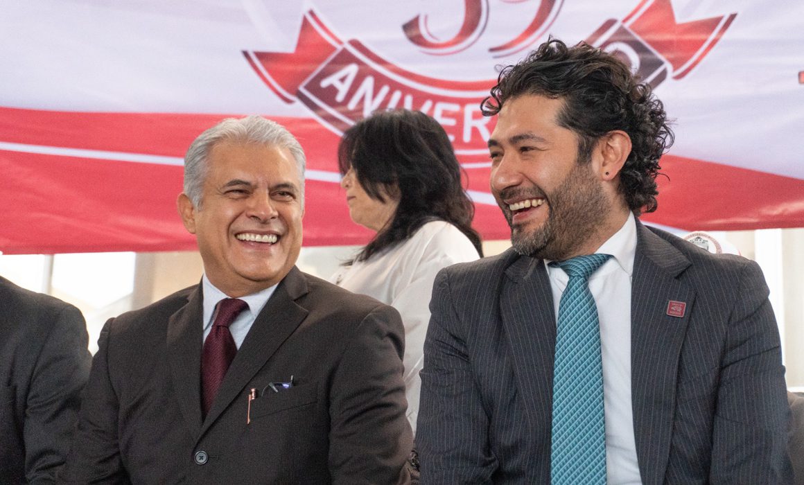 Reyes Soberanis Moreno y Marath Baruch Bolaños en aniversario del Congreso del Trabajo