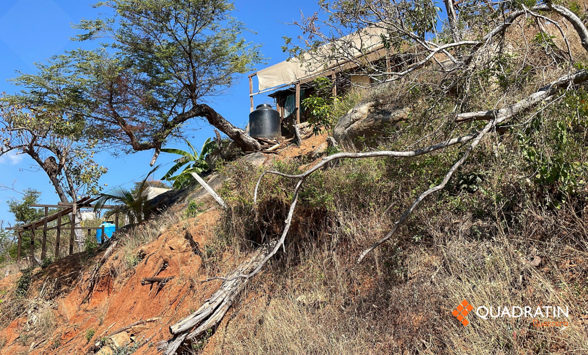 Tiran chozas y servicios en nuevo desalojo en El Veladero de Acapulco