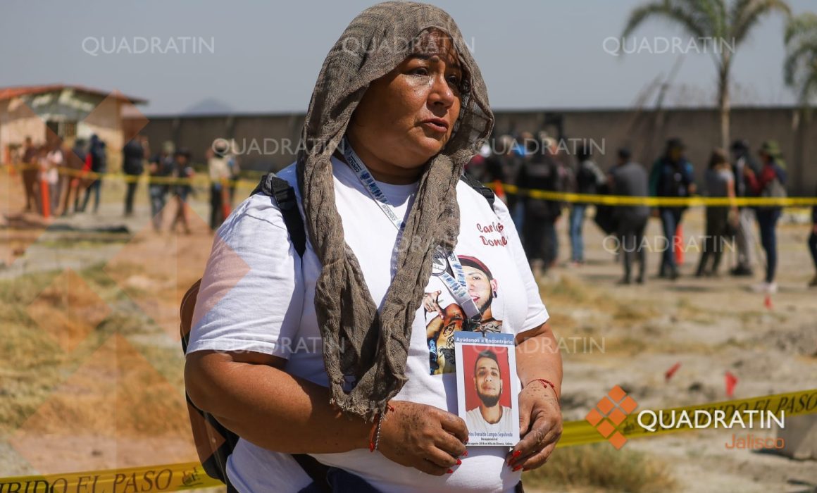 Decepciona a colectivos de búsqueda ausencia del fiscal Gertz Manero en Rancho Izaguirre de Teuchitlán