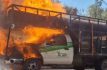 Se incendia camioneta en la Siglo 21