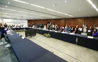 Avalan comisiones apoyo económico a jóvenes que no estudien ni trabajen