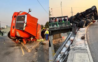 Cuelga de puente tráiler con 27 toneladas de harina en Azcapotzalco