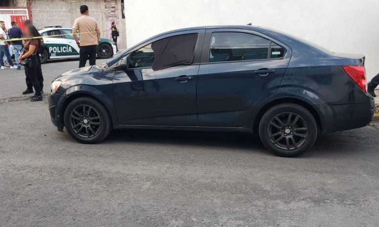 Policías repelen ataque en punto de venta falsa de autos en Iztapalapa