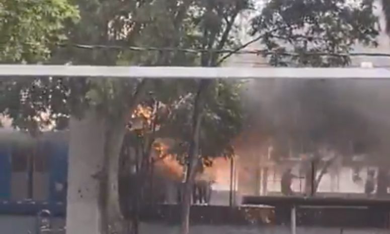 Tren Ligero aún sólo avanza de Tasqueña a Tepepan por chispas y humo