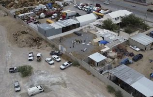 Actualizan a 386 cuerpos hallados en crematorio