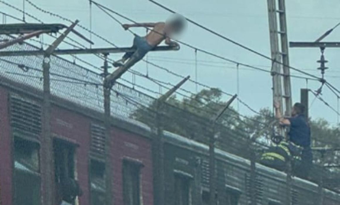 Rescatan y detienen a hombre por trepar a zona de cables del Metro