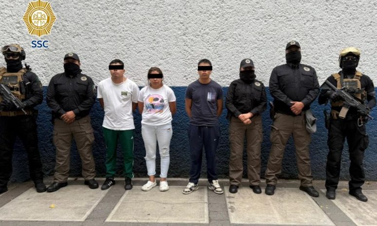 Caen 3 en cateo y aseguran droga en la alcaldía Miguel Hidalgo