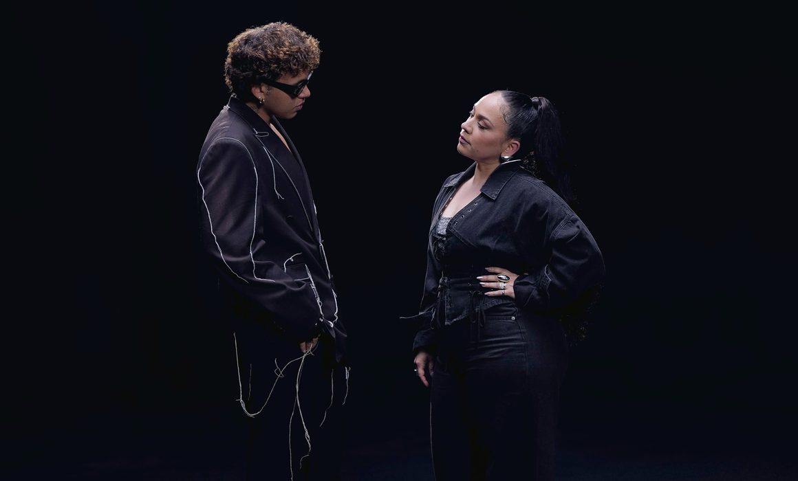 Esparcen Beéle y Carla Morrison Arena en video