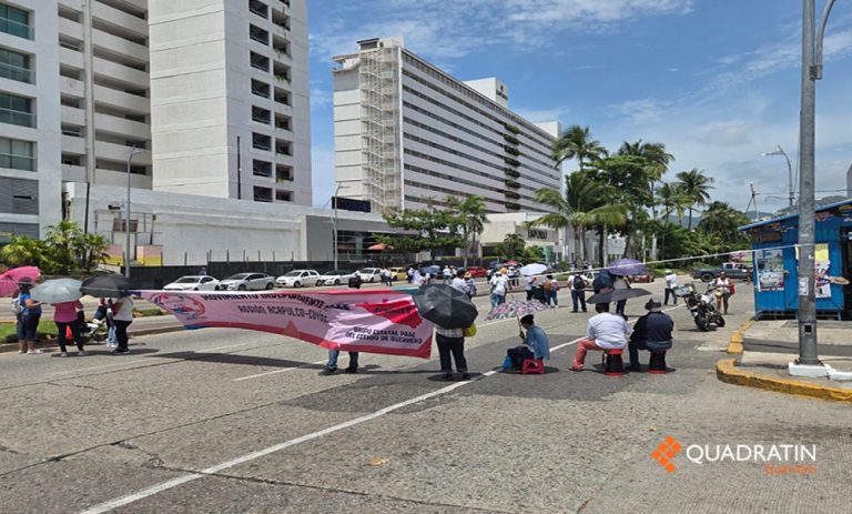 Retiran maestros después de 8 horas bloqueo en la Costera de Acapulco ...
