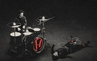 Da Twenty One Pilots Drum show