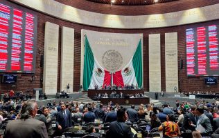 Turnan a comisiones iniciativas sobre aranceles y aduanas de Sheinbaum