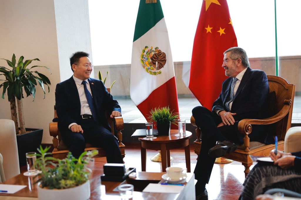 Esta reunión se produce apenas una semana después de que el embajador Daojiang presentara sus cartas credenciales a la presidenta de México, Claudia Sheinbaum
