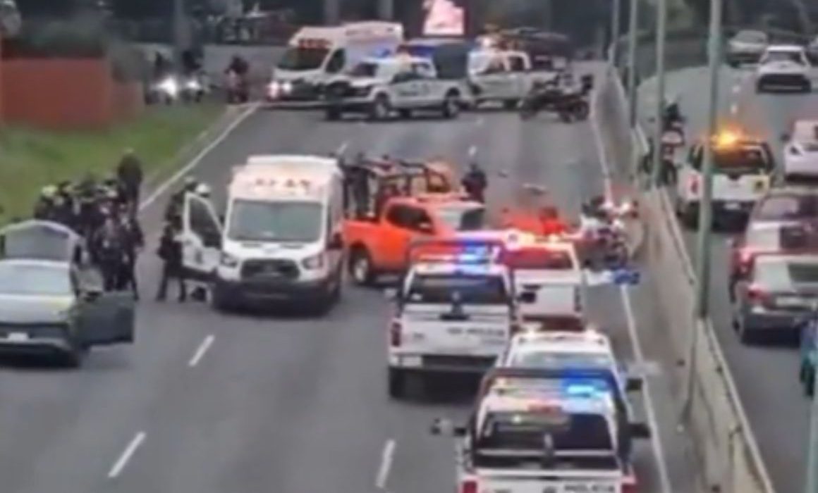Choque de moto y camioneta en Periférico sur deja un muerto y 2 heridos ...