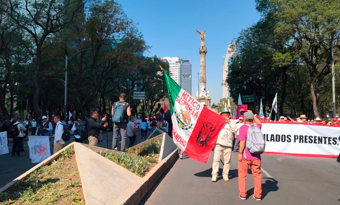 Marchan 20 mil por Día del trabajo en CDMX - Quadratín México