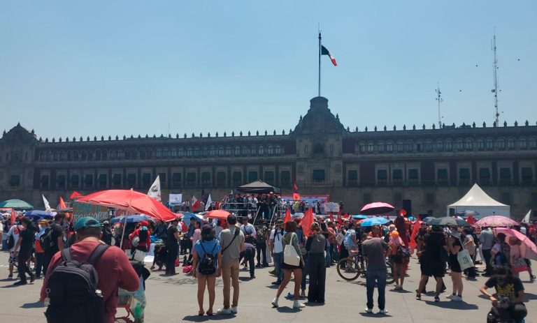 Marchan 20 mil por Día del trabajo en CDMX - Quadratín México