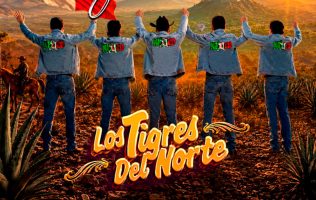 Los Tigres del Norte celebran que México sigue de pie