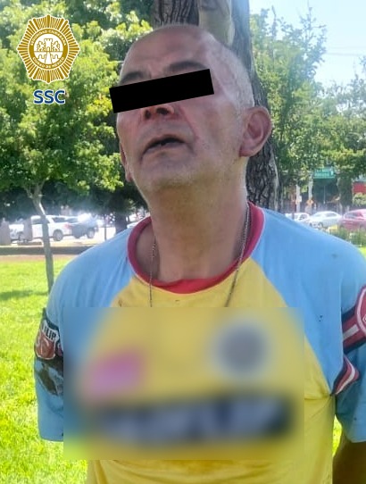 Un hombre de 53 años fue detenido por efectivos de la Policía de la Secretaría de Seguridad Ciudadana (SSC) tras ser señalado como el probable responsable de golpear con un palo y causar la muerte a una perrita