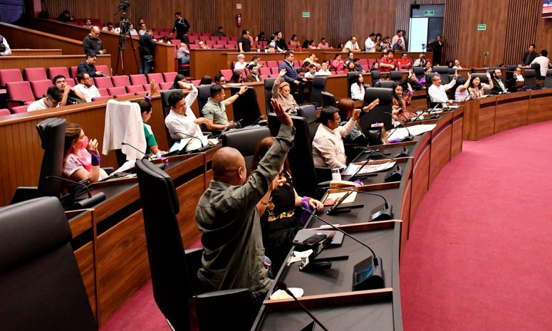 Congreso de Oaxaca desaparece Ayuntamiento de Juchitán