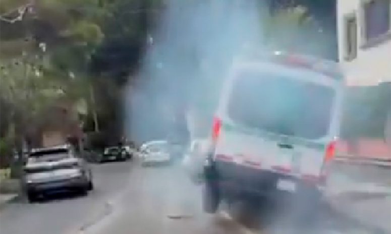 IMSS cesa a chofer ebrio de ambulancia que chocó y atropelló