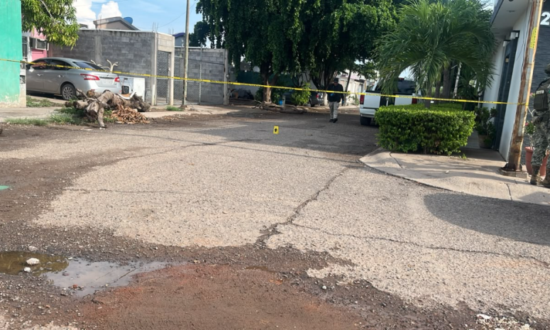 Irrumpe grupo armado en una casa y asesina a 3 en Culiacán