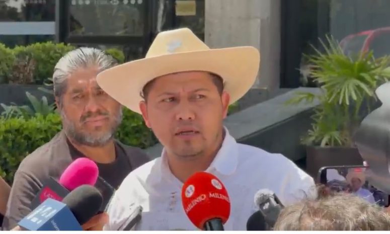 Regidor de Uruapan denuncia a hermano de Carlos Manzo ante la FGR
